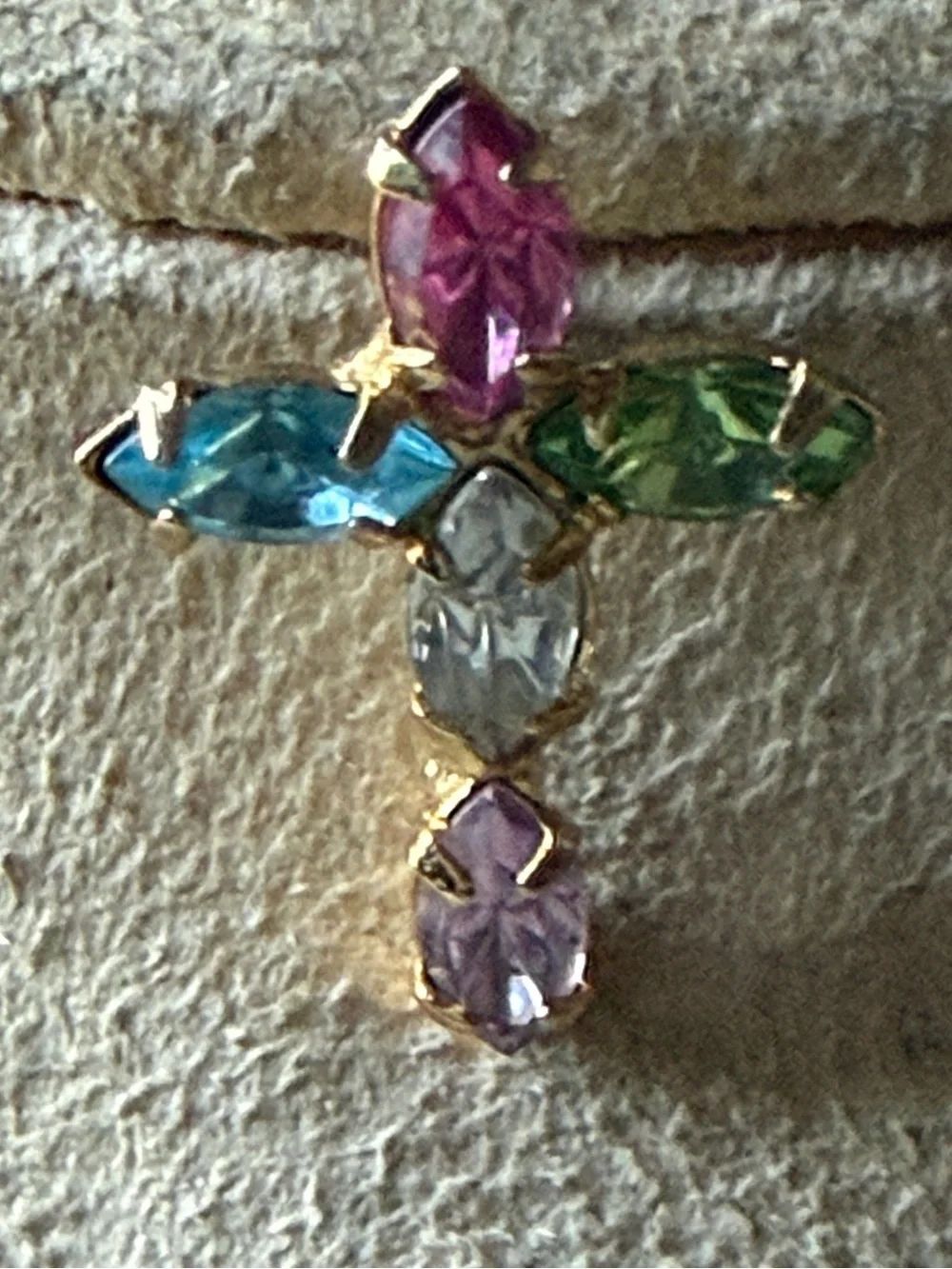 Crystal Stone Cross Pendant!